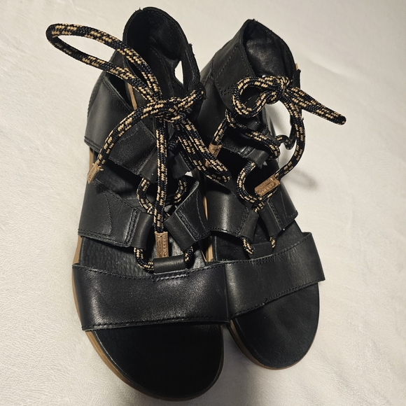 Sorel Torpeda Sandals Size 9 Black Lace-Up - Picture 1 of 7